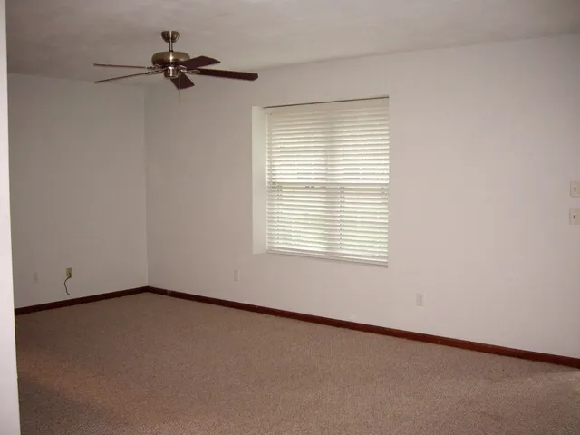 $1,300 | 2111 Victory Garden Lane, Tallahassee, FL 32301