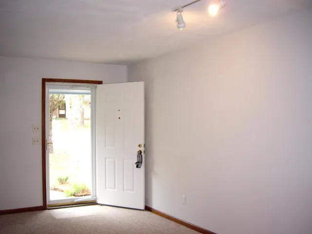 $1,300 | 2111 Victory Garden Lane, Tallahassee, FL 32301