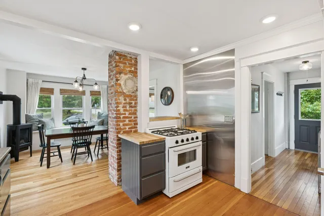 $555,000 | 83 Broadway, South Portland, ME 04106