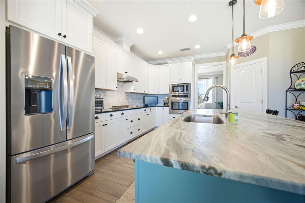 15721 Colding Loop Wimauma, FL 33598 - Photo 15 of 66