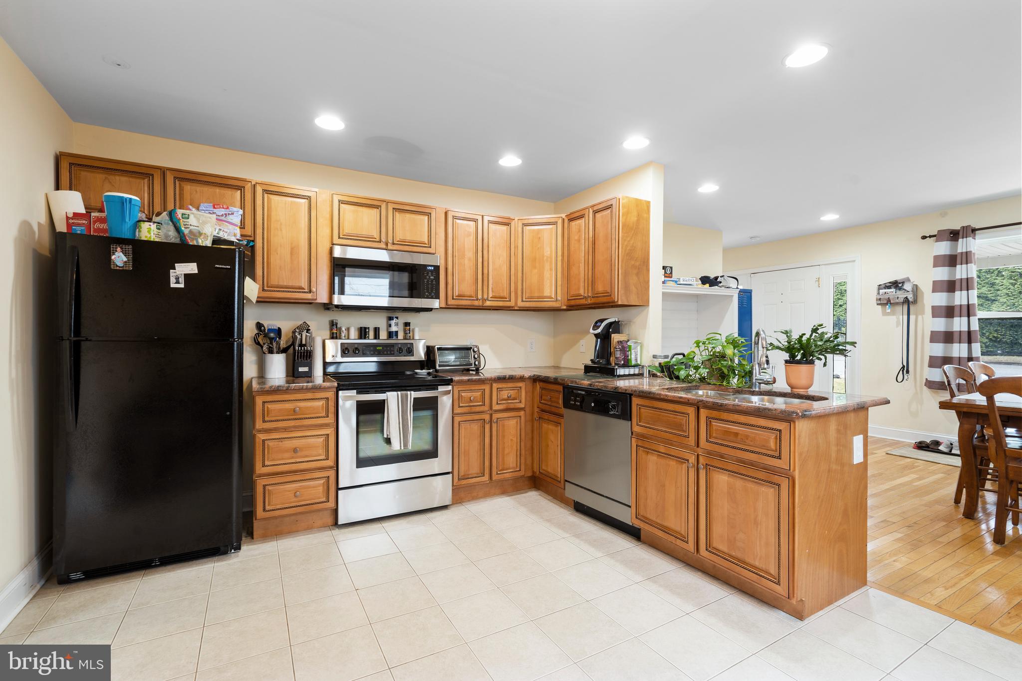 994 Upper Gulph Road Wayne, PA 19087 - Photo 8 of 24