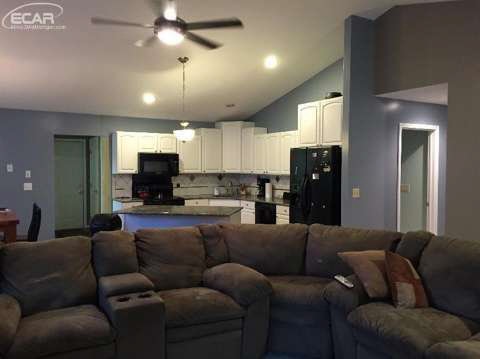 12491 North Clio Road Clio, MI 48420 - Photo 12 of 39 20422326-11.JPG