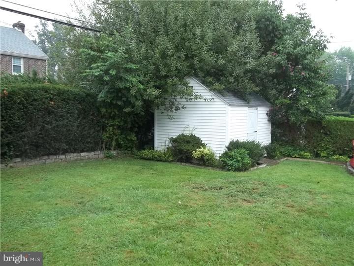 129 Warrior Road Drexel Hill, PA 19026 - Photo 13 of 15 Exterior Back