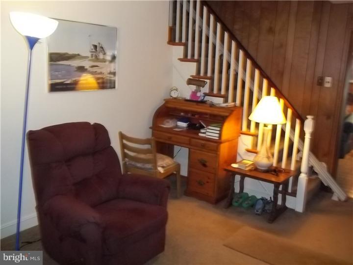 129 Warrior Road Drexel Hill, PA 19026 - Photo 3 of 15 Living Room