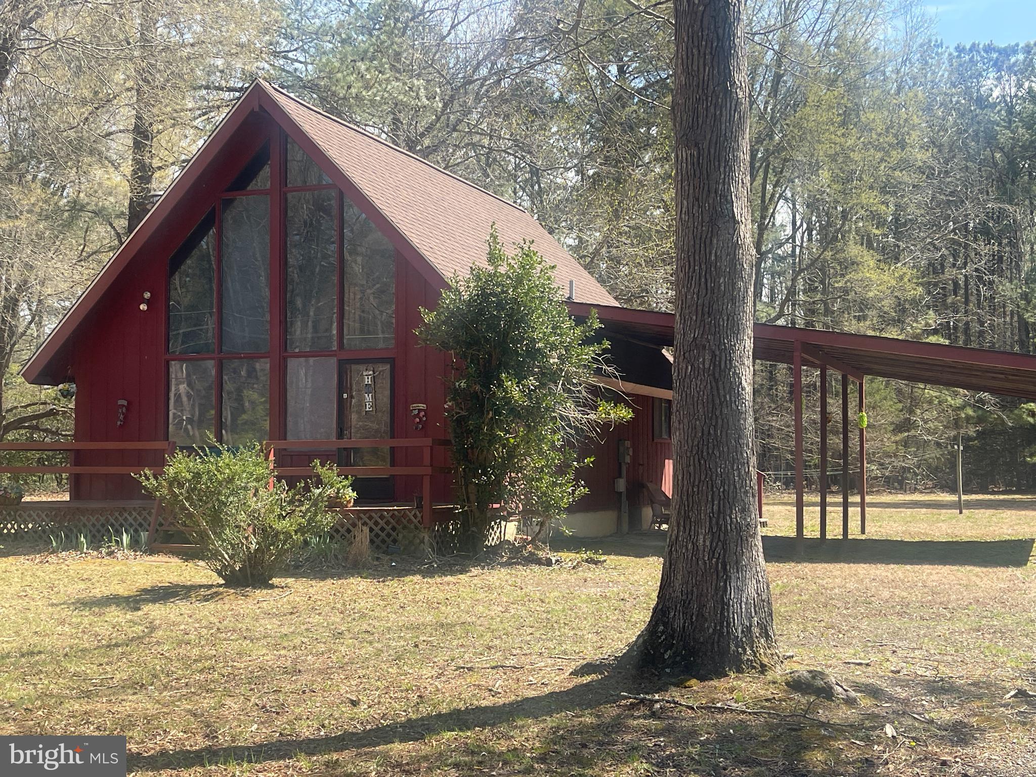 272 North Glebe Road Montross, VA 22520 - Photo 2 of 20 a view of a house with a tree in the background