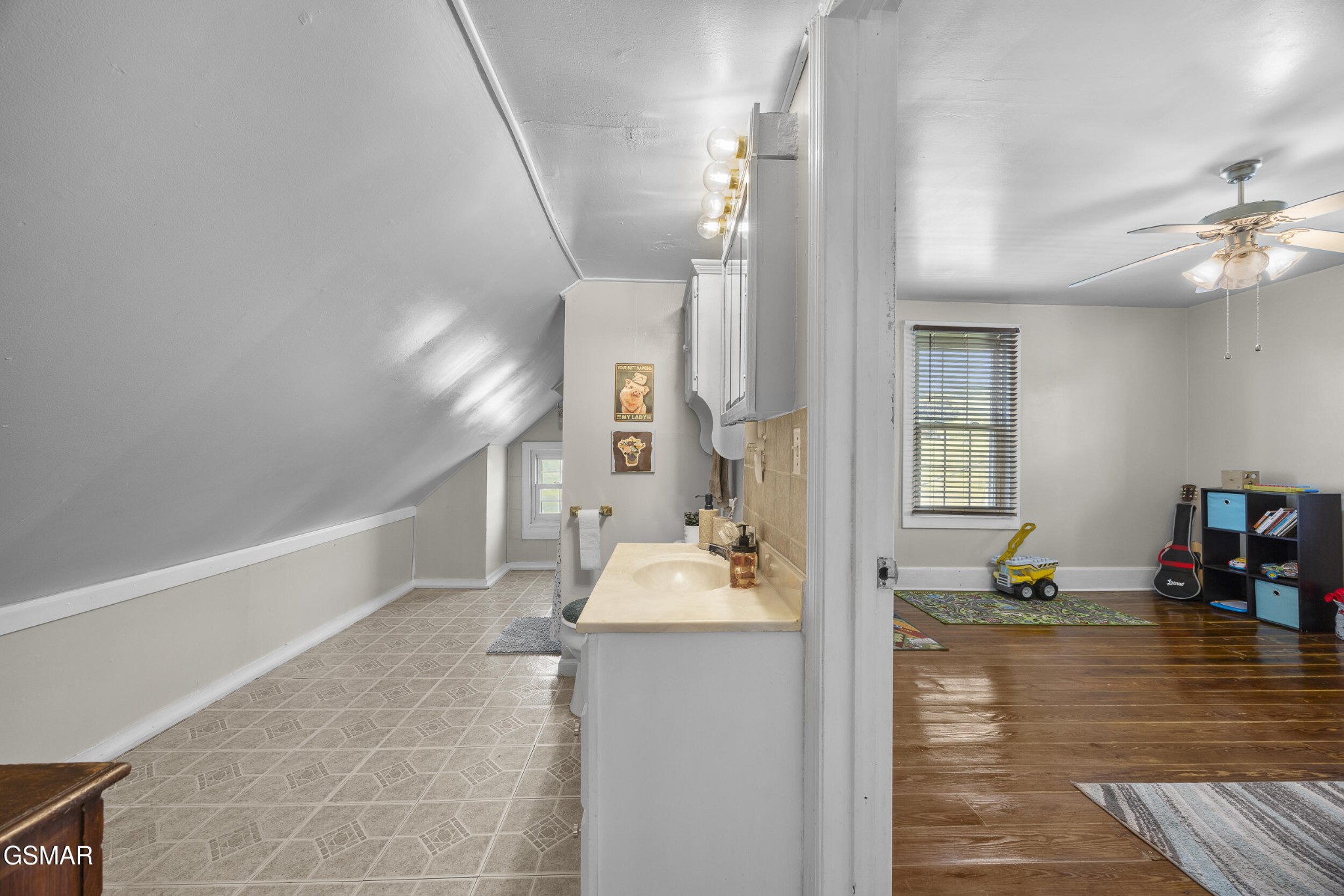 871 Hinkle Road Dandridge, TN 37725 - Photo 23 of 50 Gallery Image 23