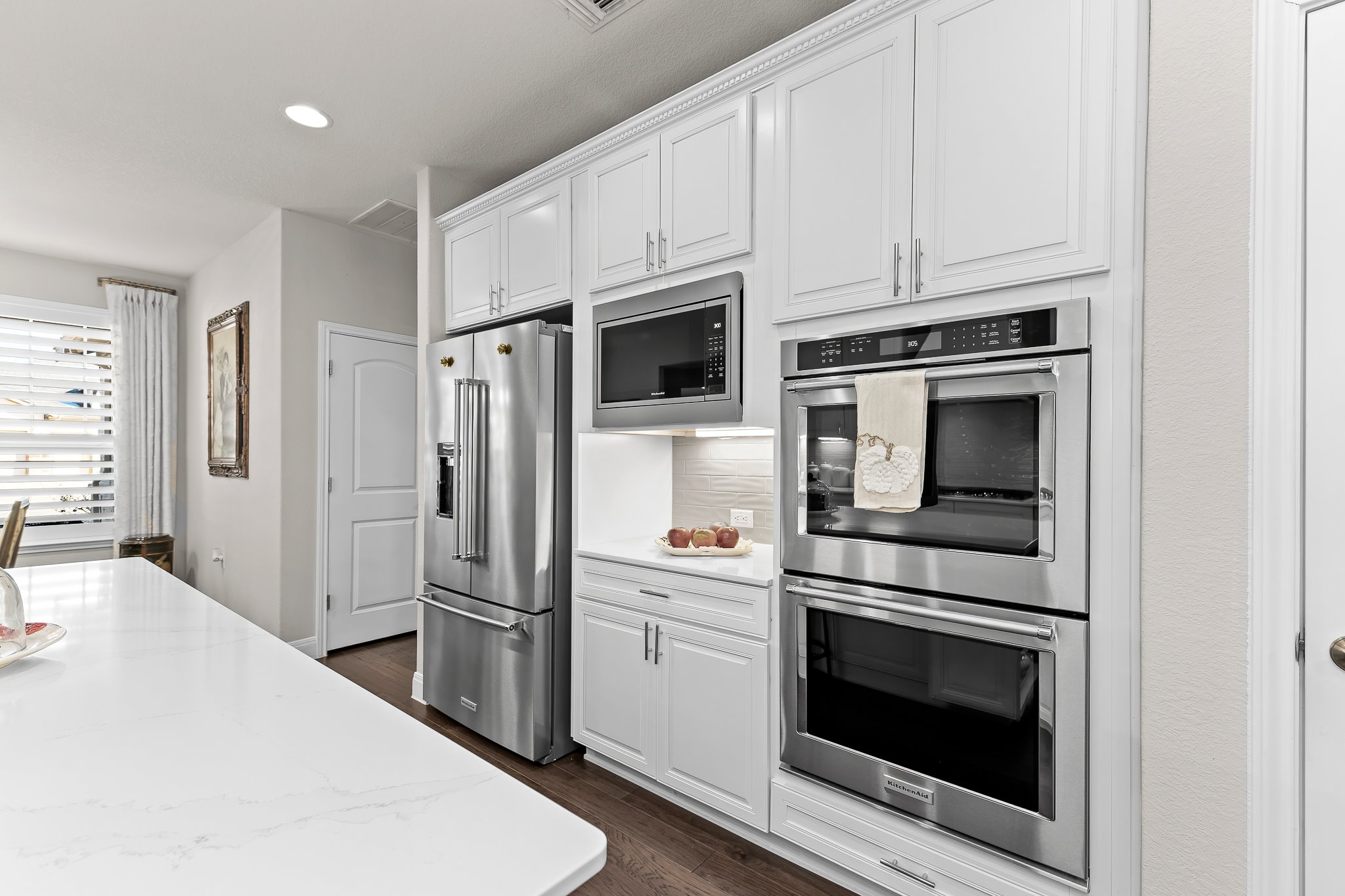 104 Marfa Cove Georgetown, TX 78633 - Photo 16 of 40 Double ovens for the cook in the family