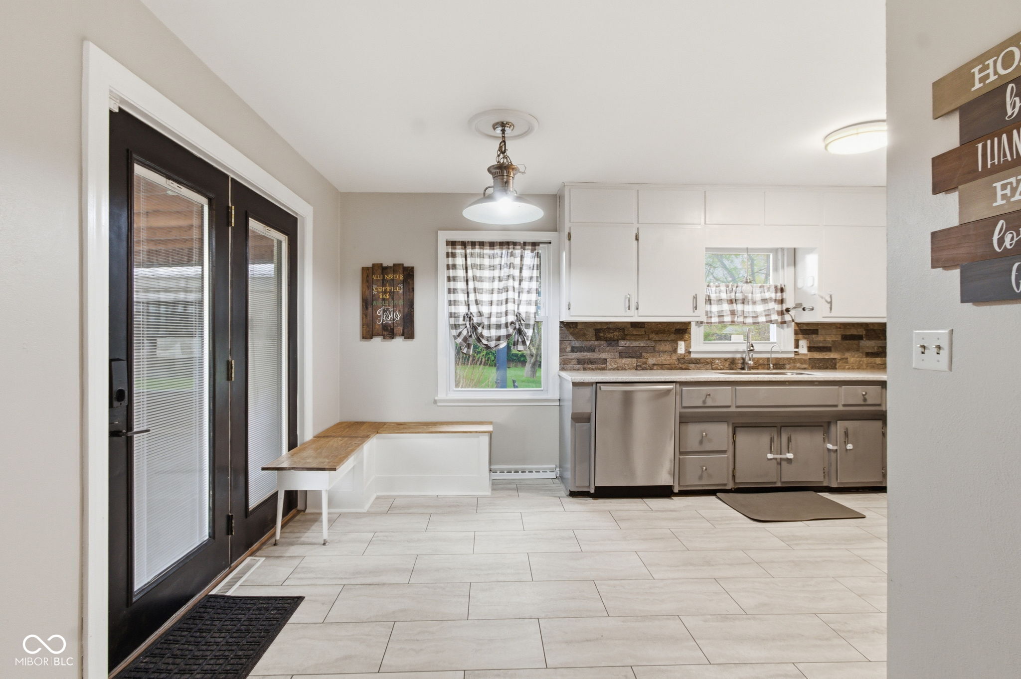 925 Shellbark Road Anderson, IN 46011 - Photo 11 of 45 Gallery Image 11