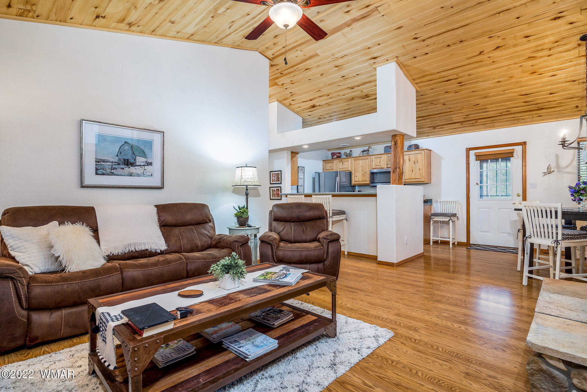 2640 Lodge Loop Overgaard, AZ 85933 - Photo 6 of 39 Gallery Image 6