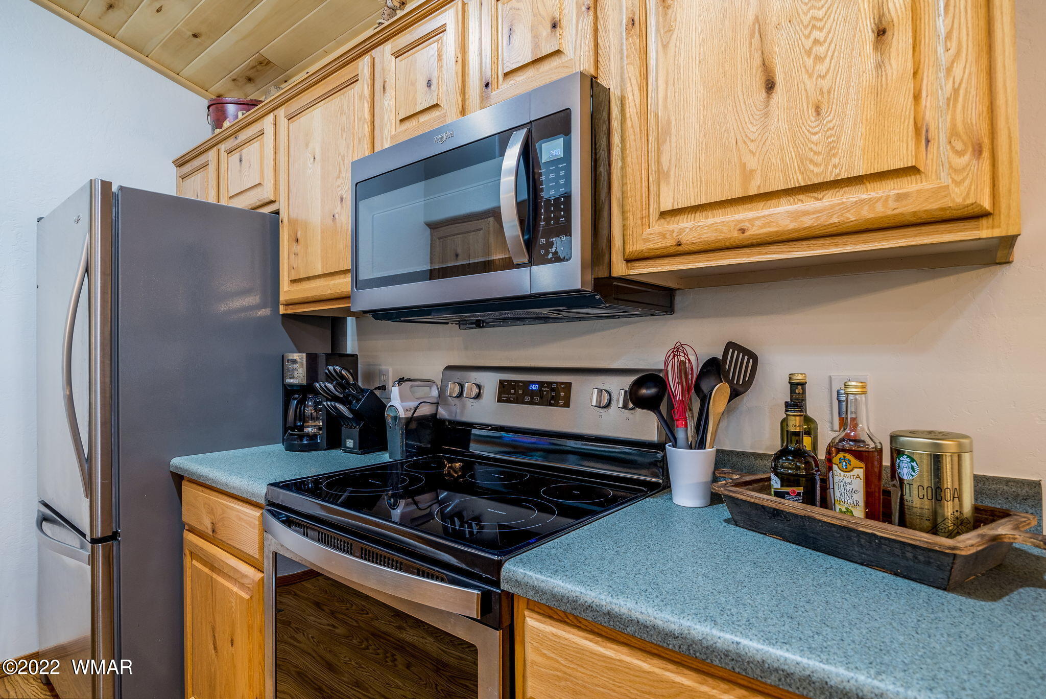 2640 Lodge Loop Overgaard, AZ 85933 - Photo 7 of 39 Gallery Image 7