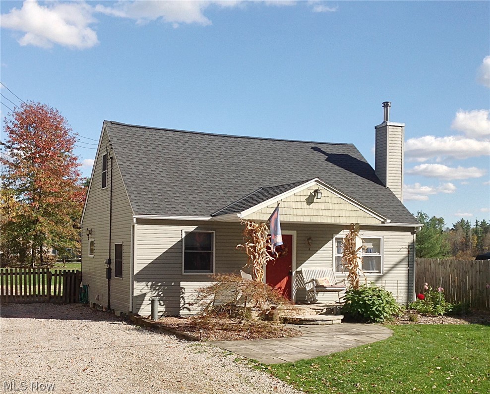 16247 Snow Road Burton, OH 44021 - Photo 2 of 19