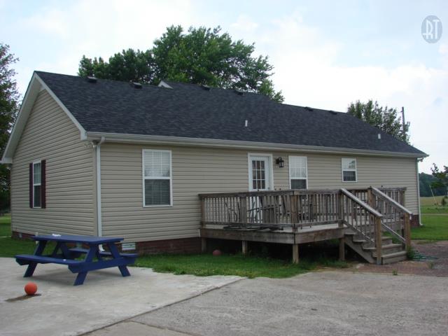 1200 Mt Vernon Road Bethpage, TN 37022 - Photo 12 of 12 a view of backyard with a deck