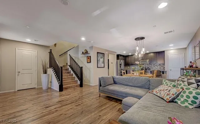 $414,900 | 3009 Camino Sereno Avenue, Henderson, NV 89044