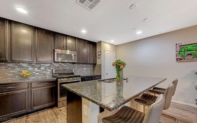 $414,900 | 3009 Camino Sereno Avenue, Henderson, NV 89044