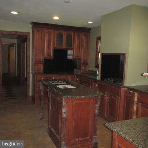 438 Wiley Road Delta, PA 17314 - Photo 3 of 23 Kitchen