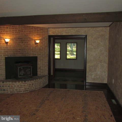 438 Wiley Road Delta, PA 17314 - Photo 5 of 23 Family Room