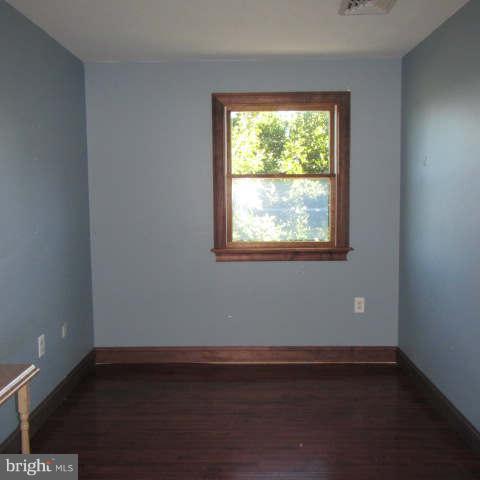 438 Wiley Road Delta, PA 17314 - Photo 7 of 23 Interior (General)