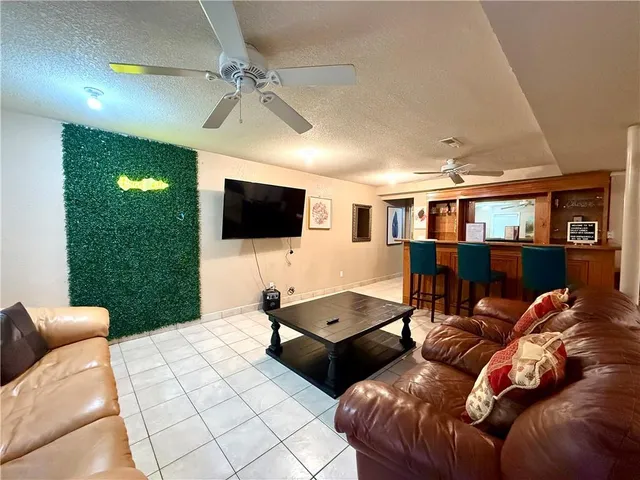 $2,400 | 728 Saybrook Circle Northwest, Lilburn, GA 30047