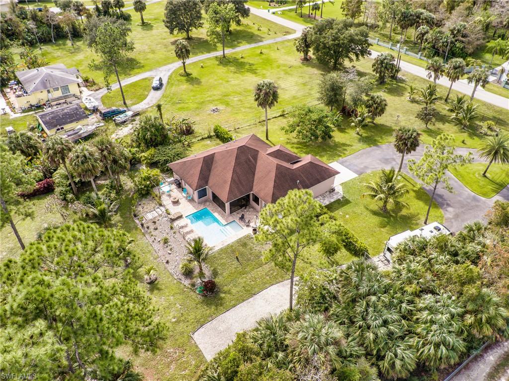664 27th Street Southwest Naples, FL 34117 - Photo 30 of 35 Gallery Image 30