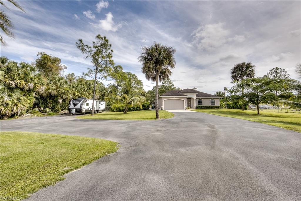 664 27th Street Southwest Naples, FL 34117 - Photo 4 of 35 Gallery Image 4