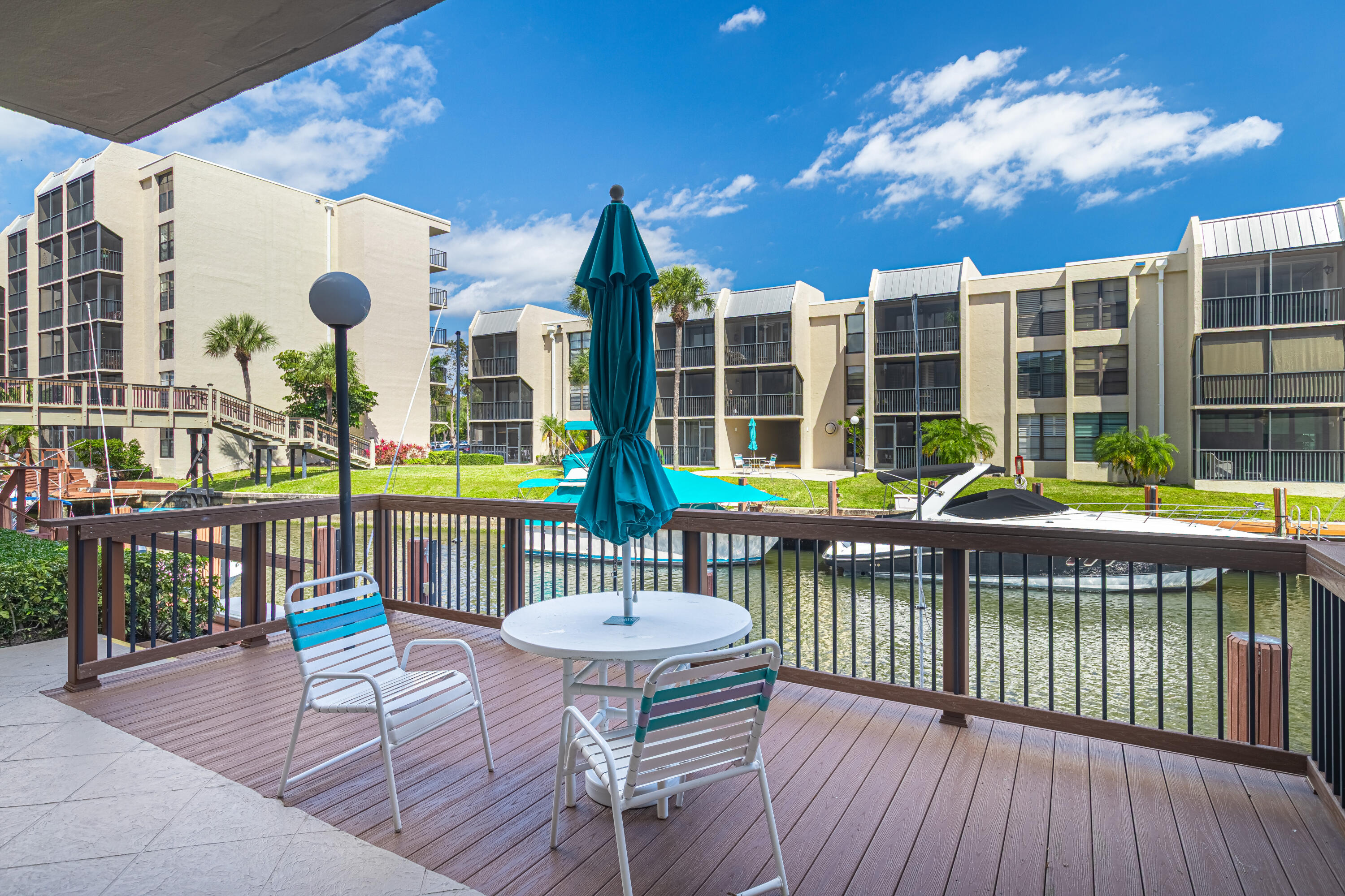 6 Royal Palm Way, Unit 211 Boca Raton, FL 33432 - Photo 14 of 32 Canal-D