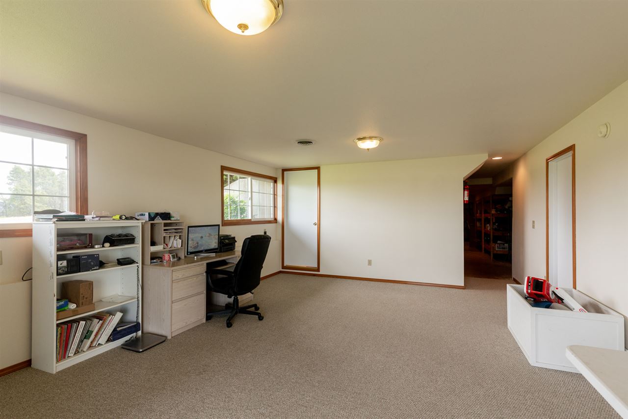 30019 North Perry Road Deer Park, WA 99006 - Photo 12 of 20 Gallery Image 12