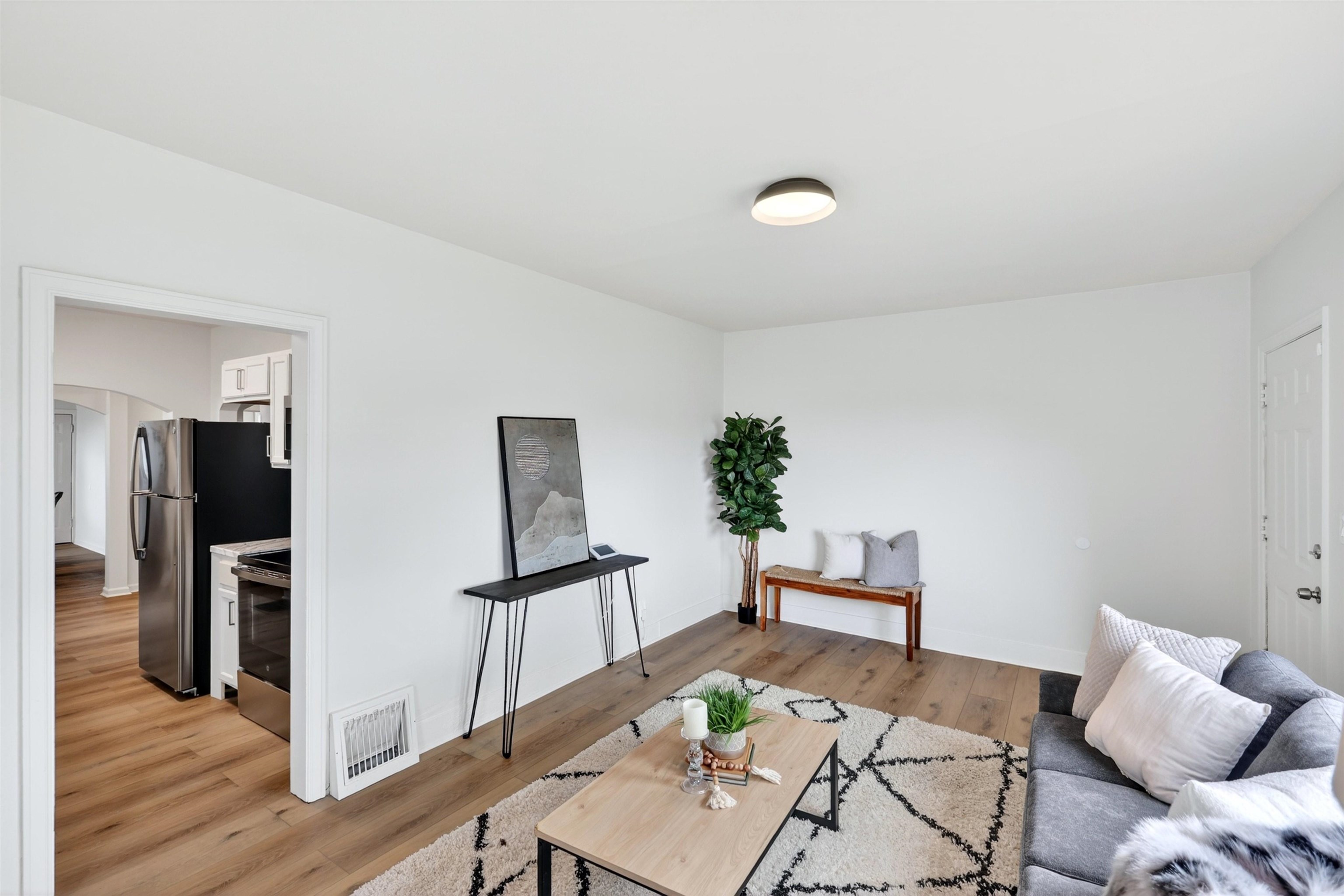 207 East Baldwin Avenue Spokane, WA 99207 - Photo 5 of 48
