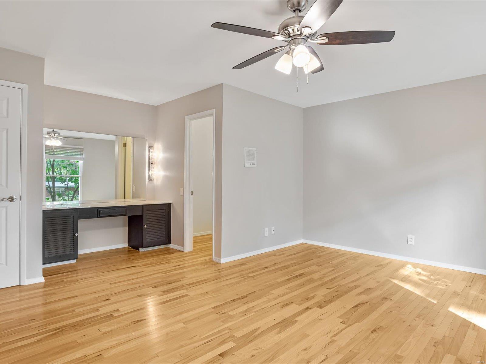 9122 Pardee Spur St. Louis, MO 63126 - Photo 23 of 44