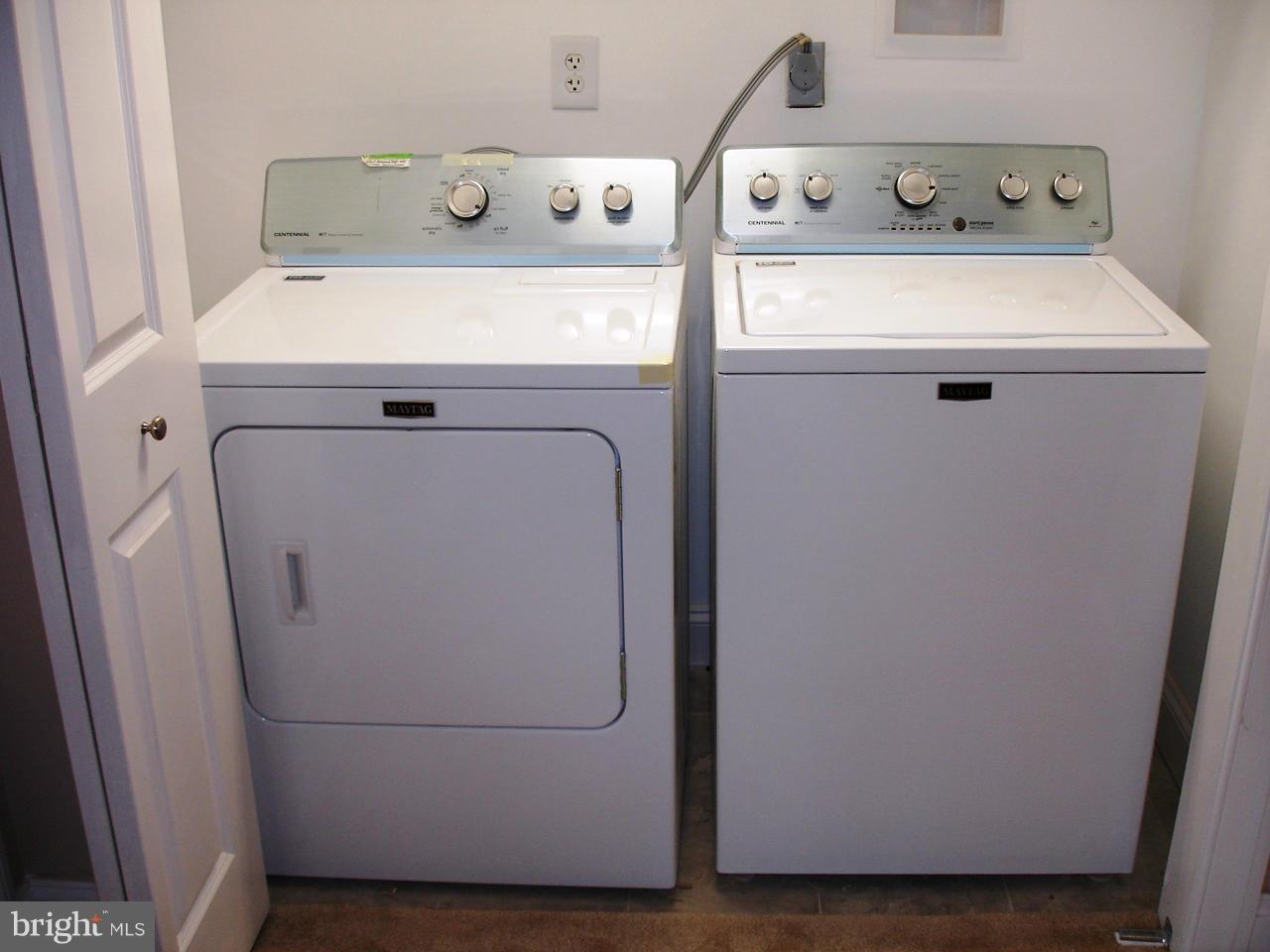 3826 Sweet Air Road Phoenix, MD 21131 - Photo 26 of 30 WASHER / DRYER