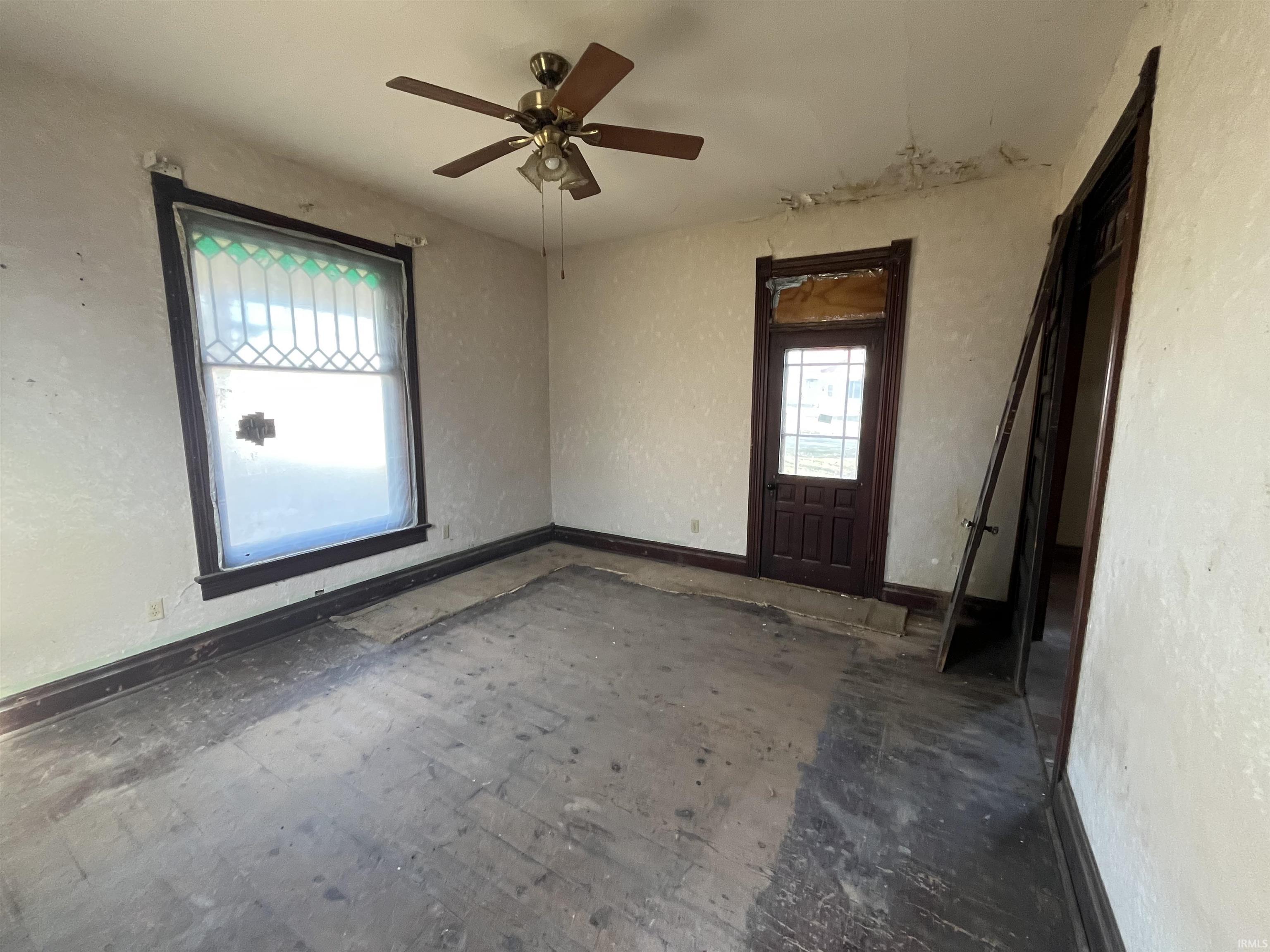 495 Manchester Avenue Wabash, IN 46992 - Photo 8 of 30