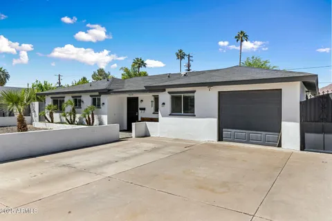 $865,000 | 5320 East Thomas Road, Phoenix, AZ 85018
