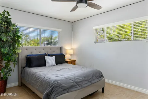 $865,000 | 5320 East Thomas Road, Phoenix, AZ 85018