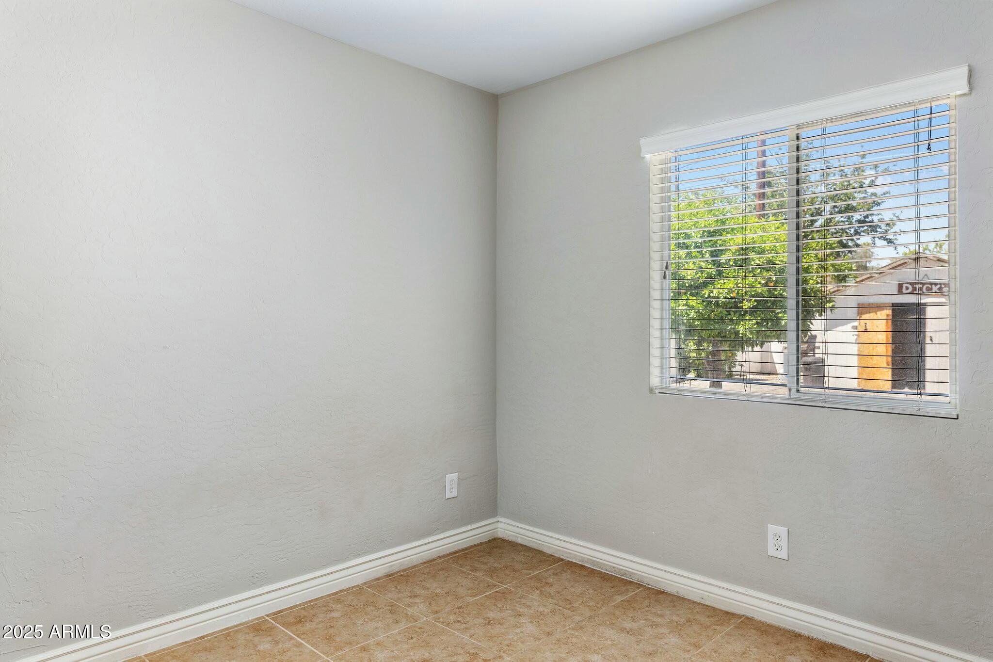 5320 East Thomas Road Phoenix, AZ 85018 - Photo 16 of 23 Bedroom 4