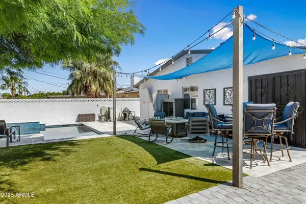 $855,000 | 5320 East Thomas Road, Phoenix, AZ 85018