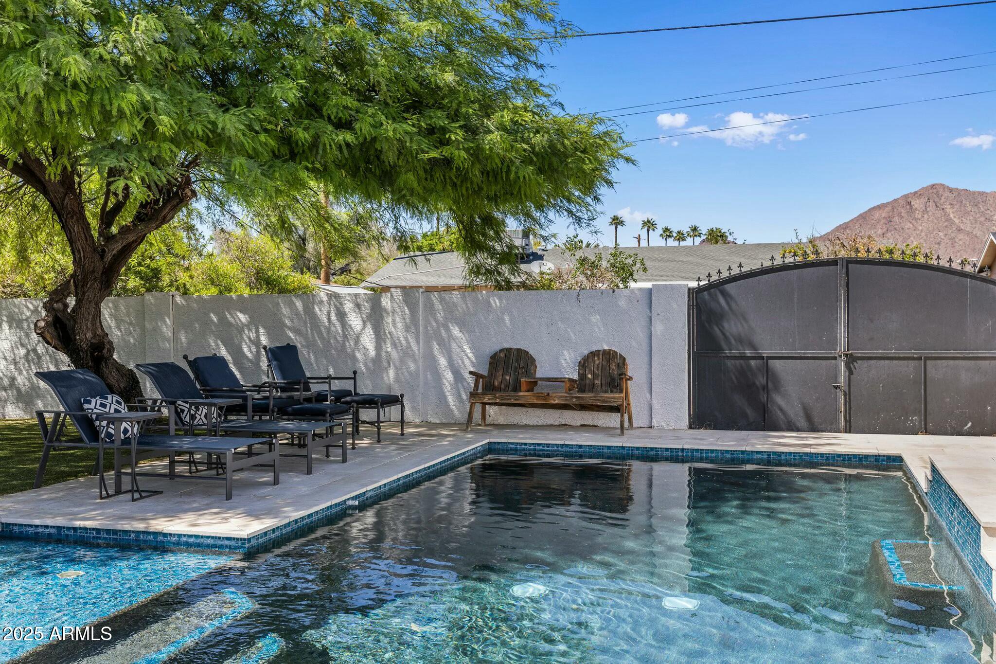 5320 East Thomas Road Phoenix, AZ 85018 - Photo 21 of 23 Pool