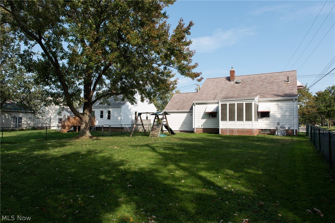 1604 Winchester Road Cleveland, OH 44124 - Photo 22 of 23 Gallery Image 22