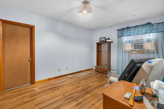 $200,000 | 900 West Wabash Avenue, Logansport, IN 46947