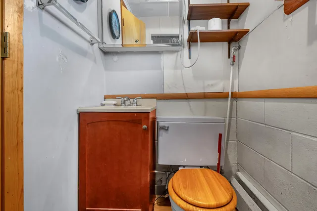 $200,000 | 900 West Wabash Avenue, Logansport, IN 46947