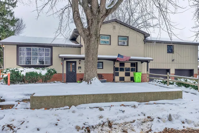 $200,000 | 900 West Wabash Avenue, Logansport, IN 46947