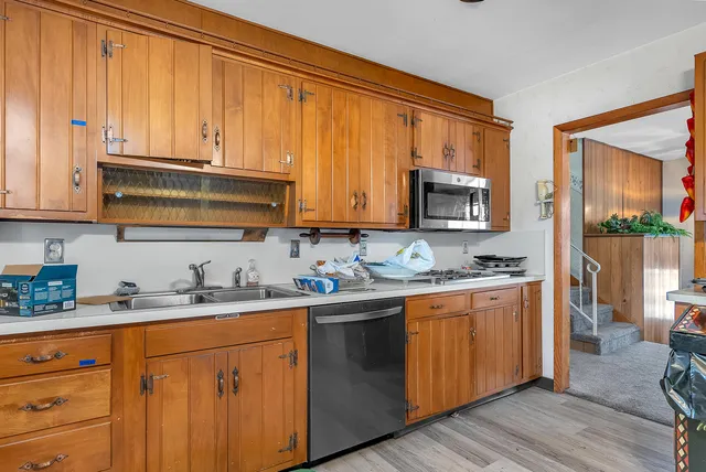 $200,000 | 900 West Wabash Avenue, Logansport, IN 46947