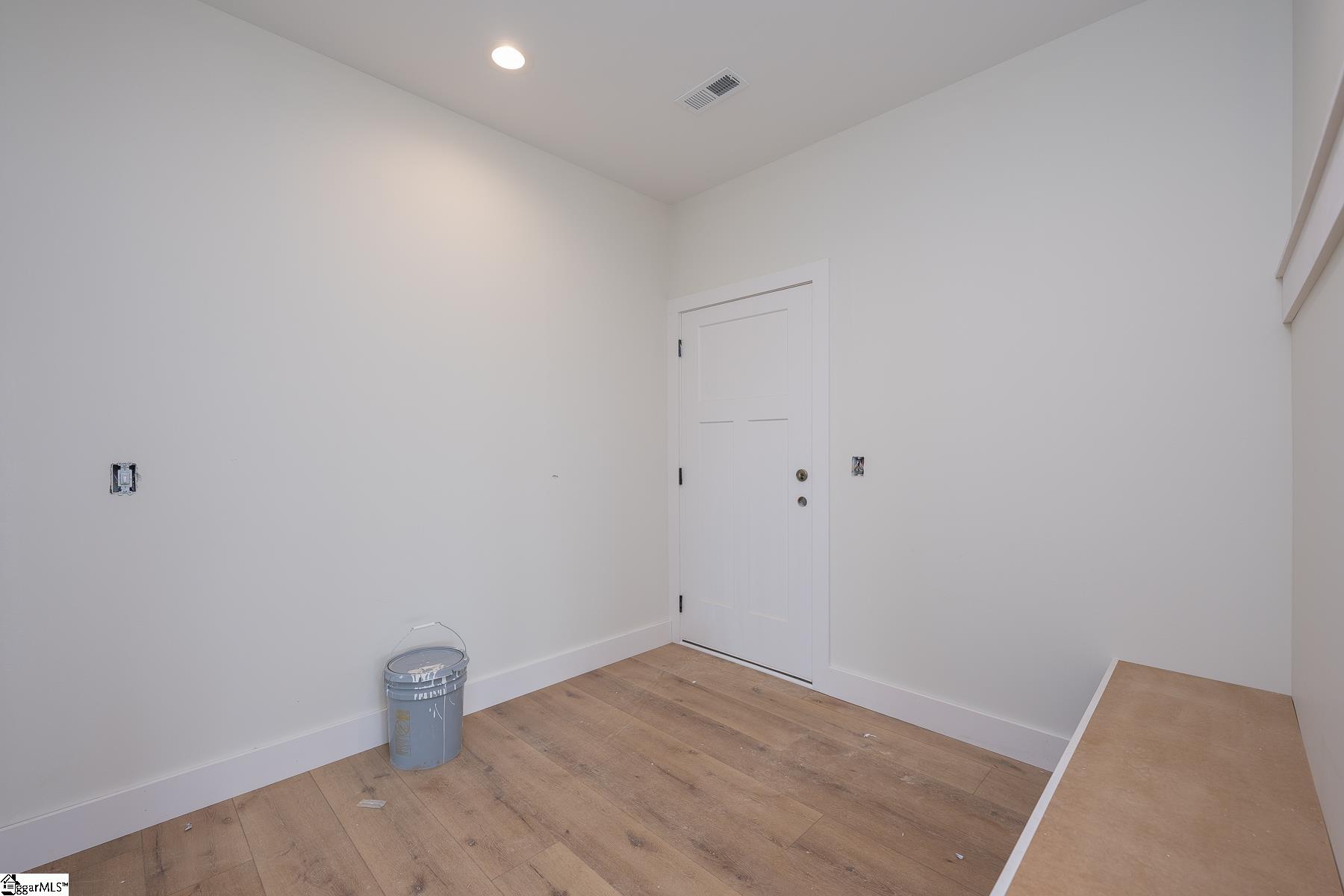 521 Hillview Knoll Lane Greer, SC 29651 - Photo 11 of 34