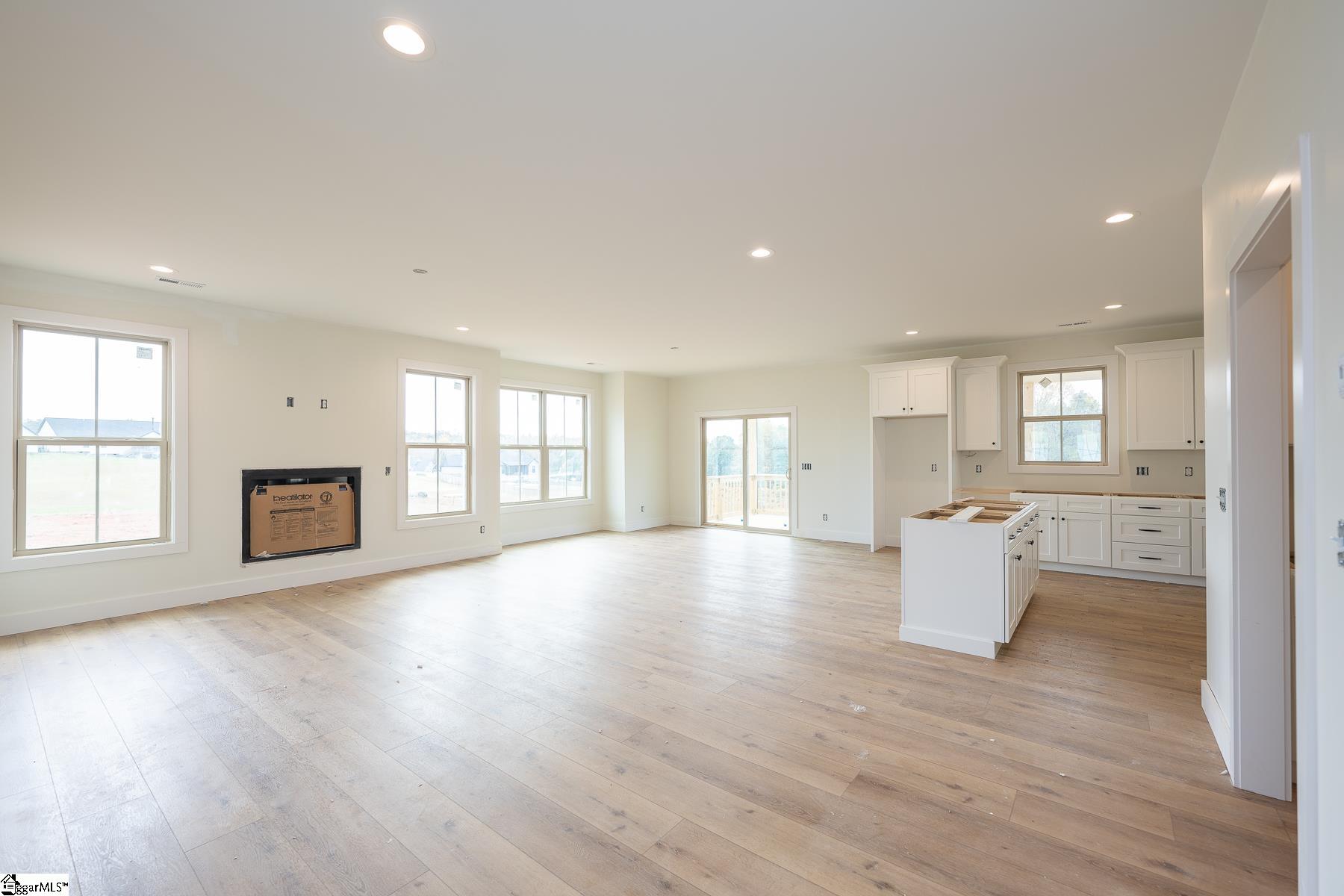 521 Hillview Knoll Lane Greer, SC 29651 - Photo 5 of 34