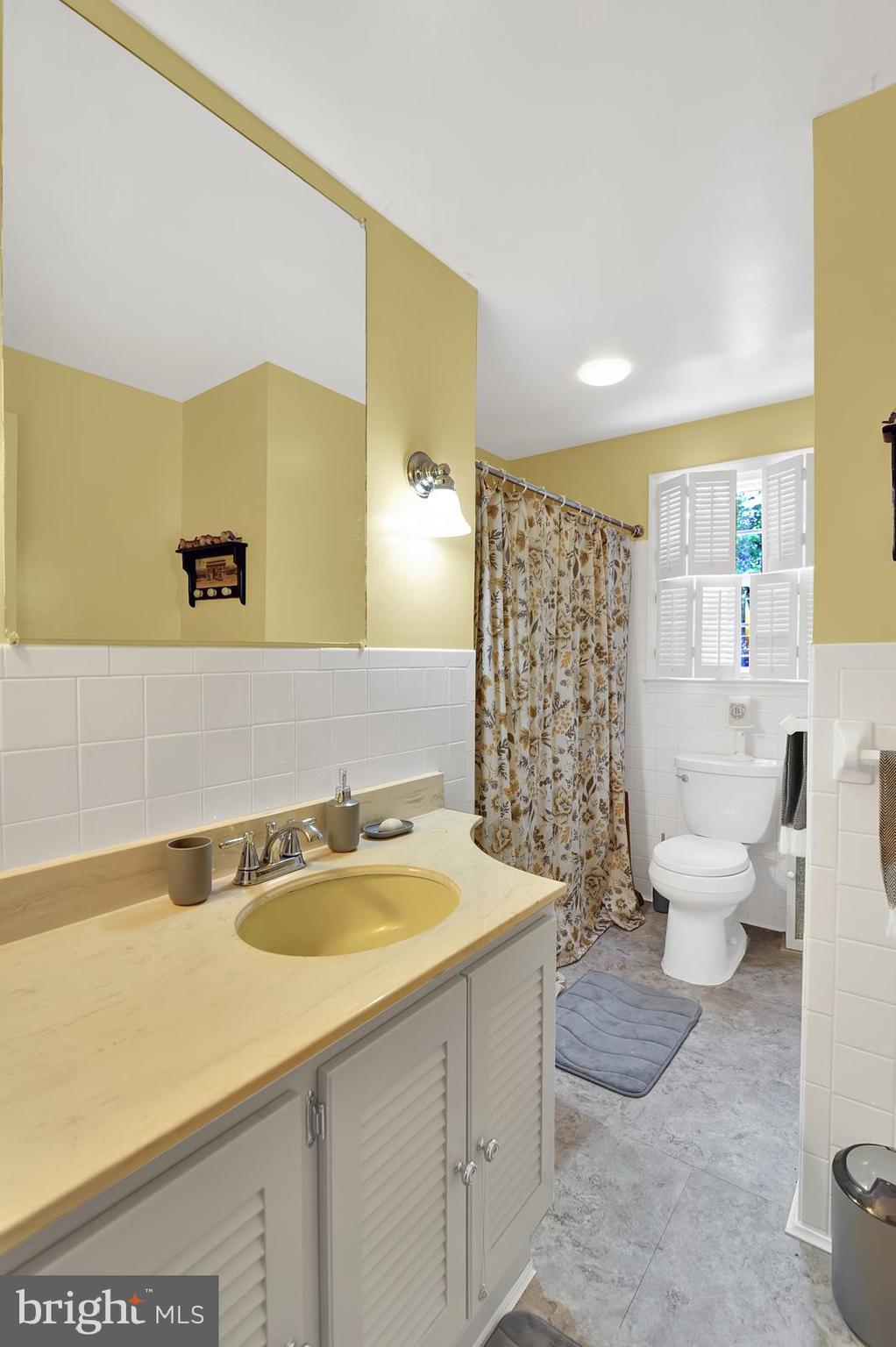 1136 Woodsedge Road Dover, DE 19904 - Photo 27 of 28 Full Bath Second Floor