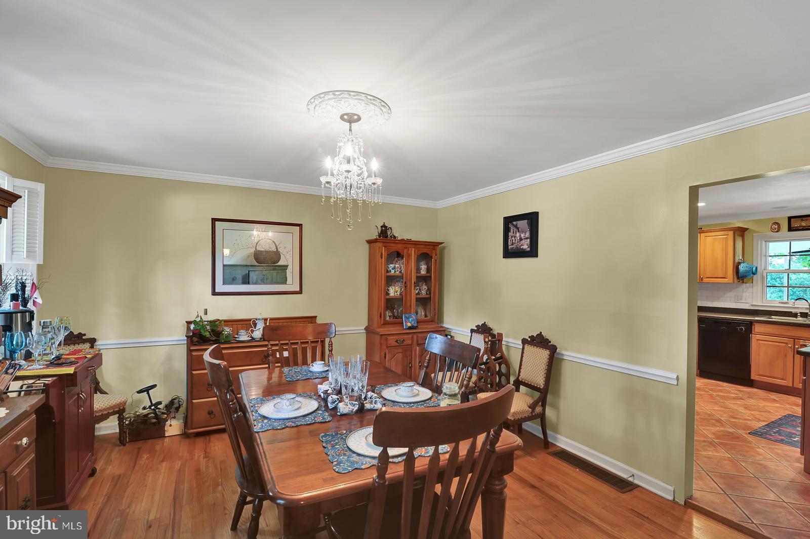 1136 Woodsedge Road Dover, DE 19904 - Photo 9 of 28 Dining Room