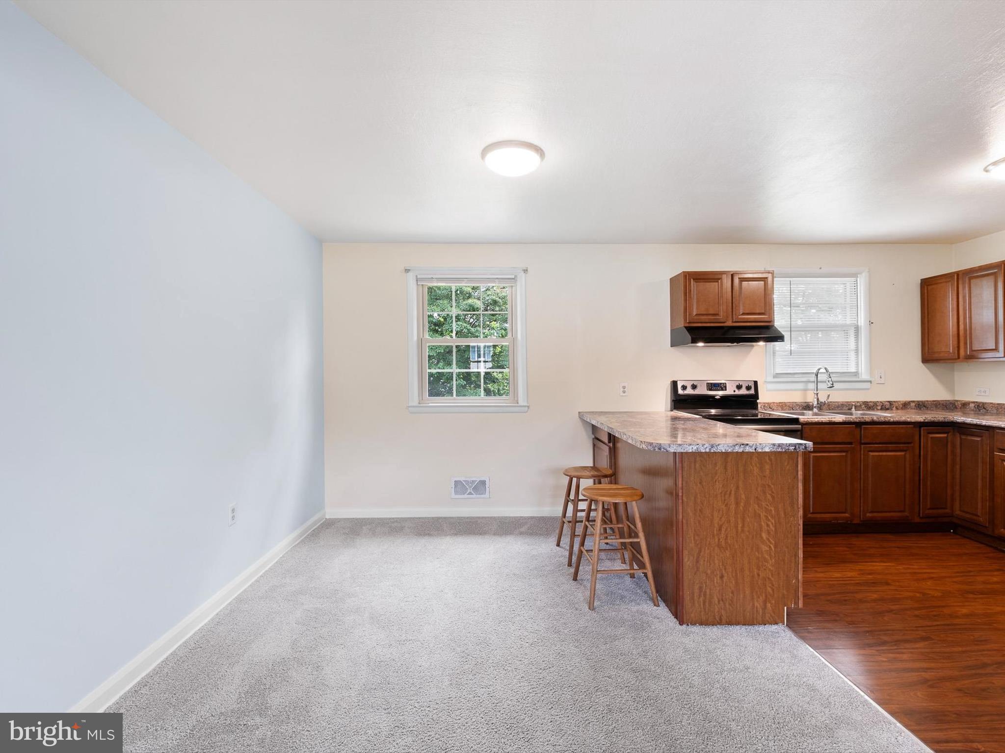 2306 Maxwellton Road Wilmington, DE 19804 - Photo 10 of 46 Dining Area