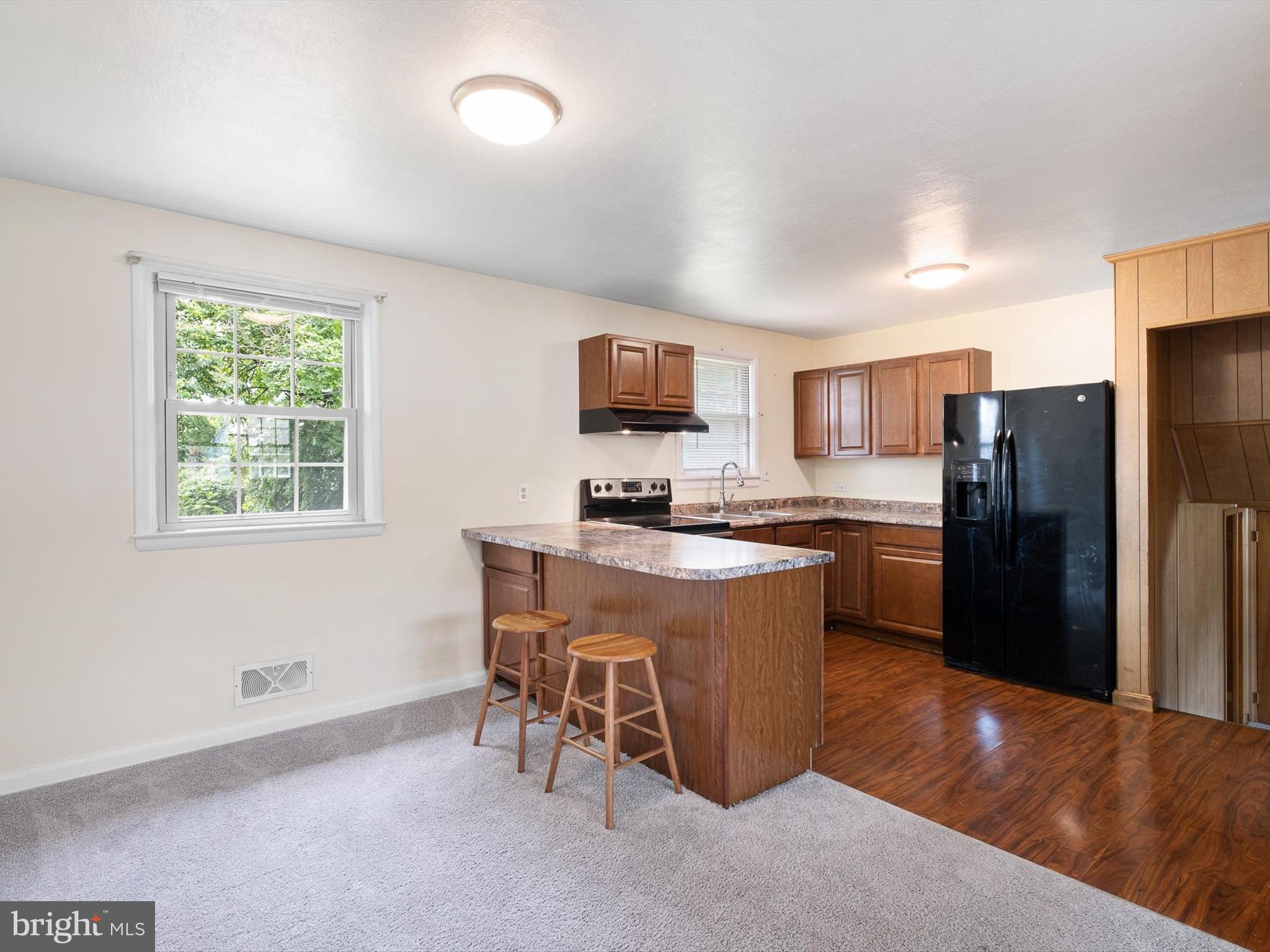 2306 Maxwellton Road Wilmington, DE 19804 - Photo 11 of 46 Dining Area and Kitchen
