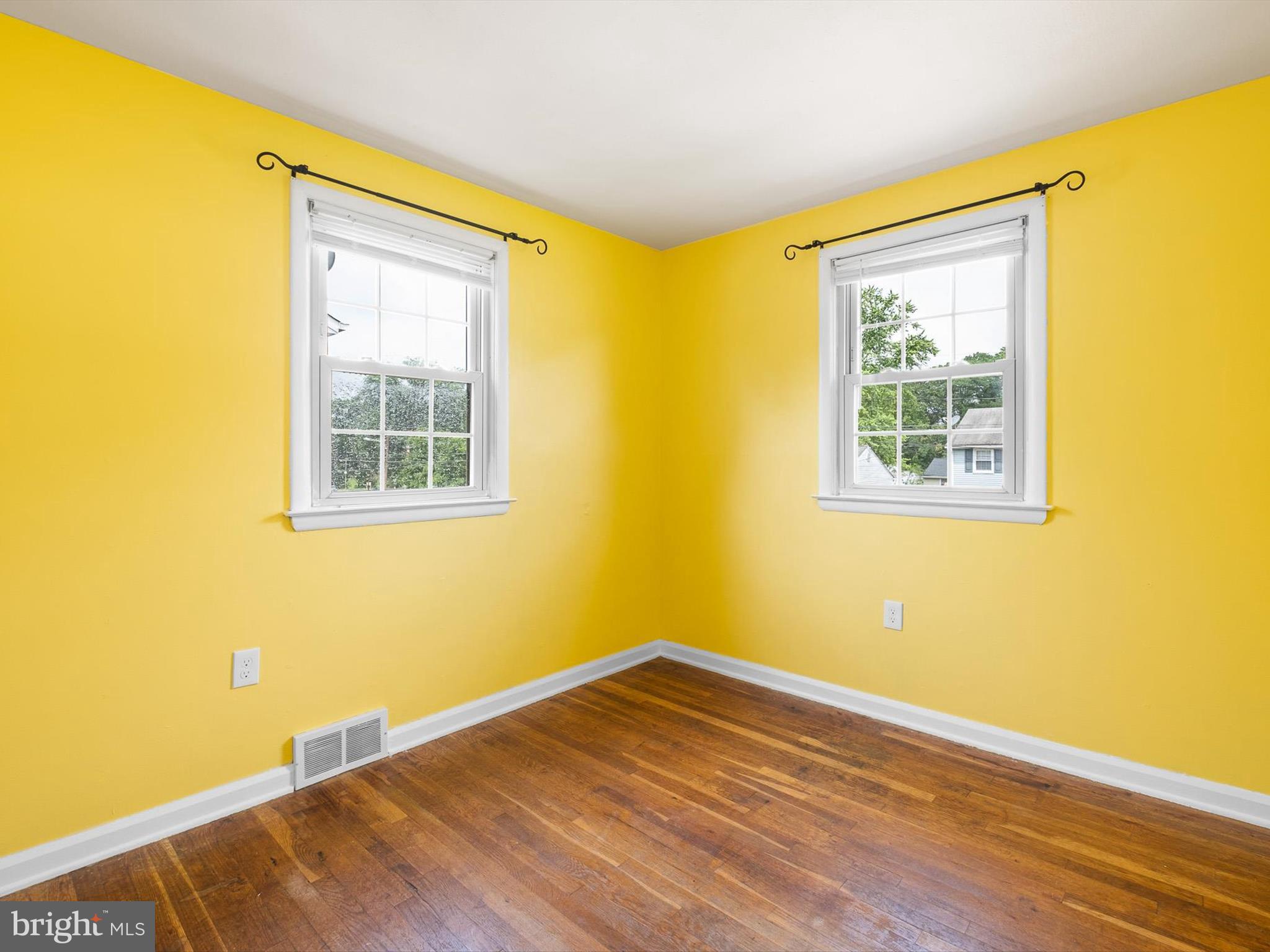 2306 Maxwellton Road Wilmington, DE 19804 - Photo 21 of 46 Bedroom Two