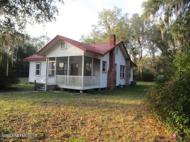158 Roddy Road Palatka, FL 32177 - Photo 1 of 11 Front of home