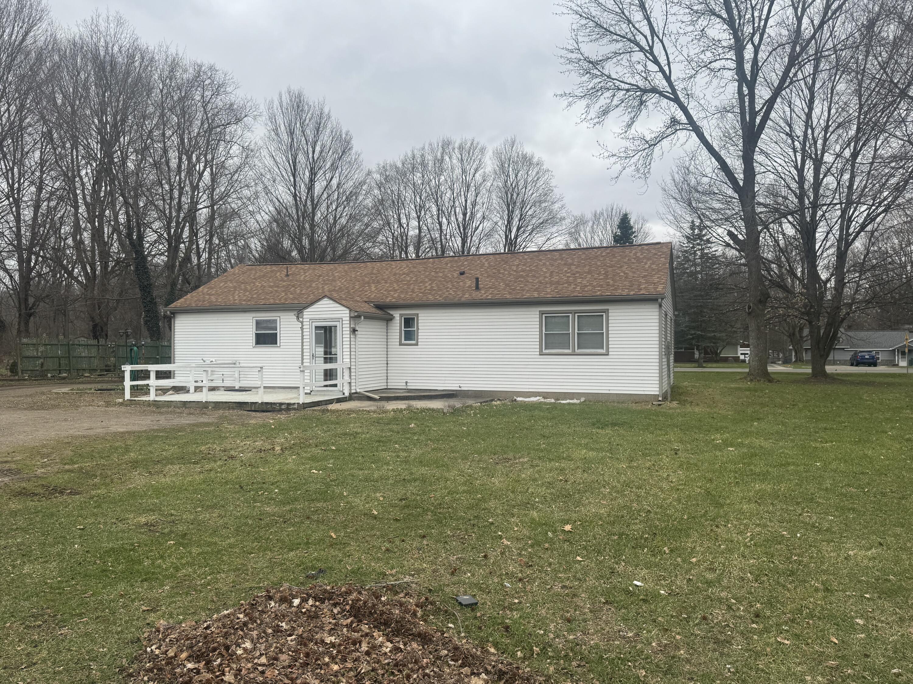 10121 South Sprinkle Road Vicksburg, MI 49097 - Photo 23 of 25 10121 Back