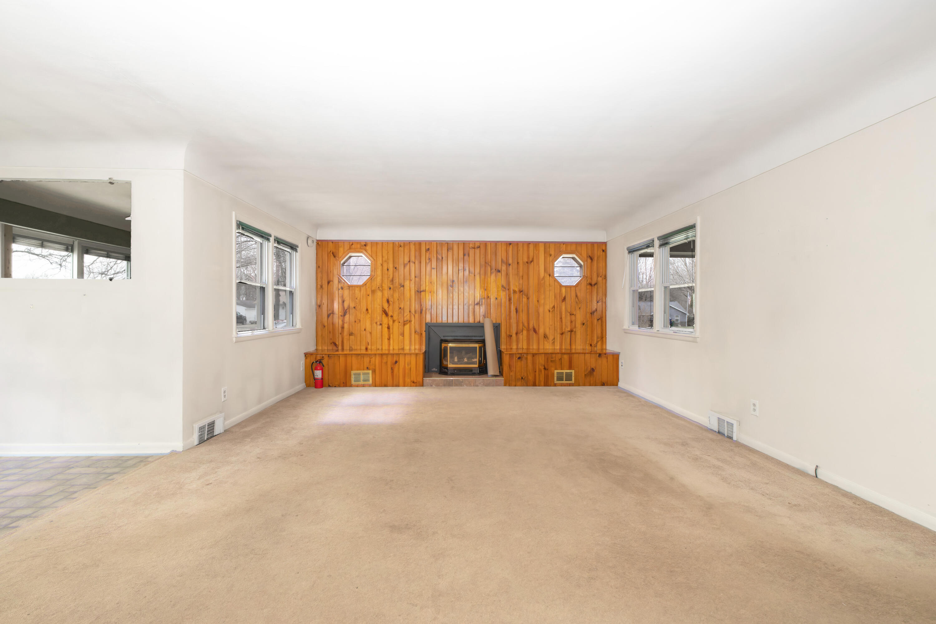10121 South Sprinkle Road Vicksburg, MI 49097 - Photo 6 of 25 10121LR2
